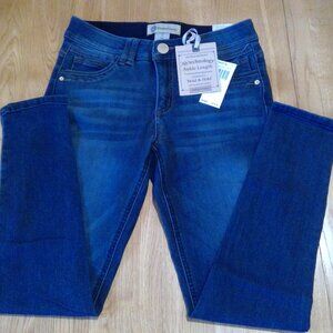 NWT Democracy Jeans size 2 Dark Wash